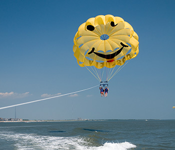 smiling face parasail